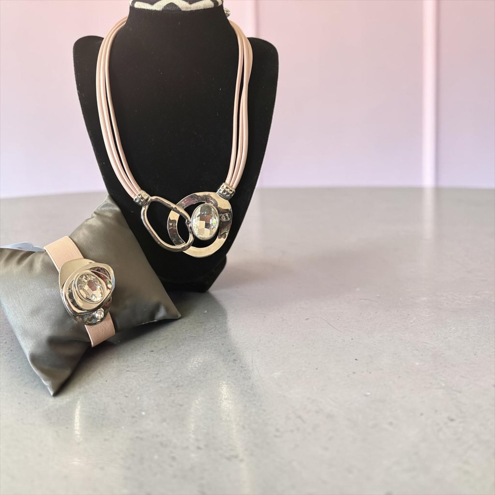 Paparazzi Pink Silver Crystal Necklace Bracelet Earrings Set 0185